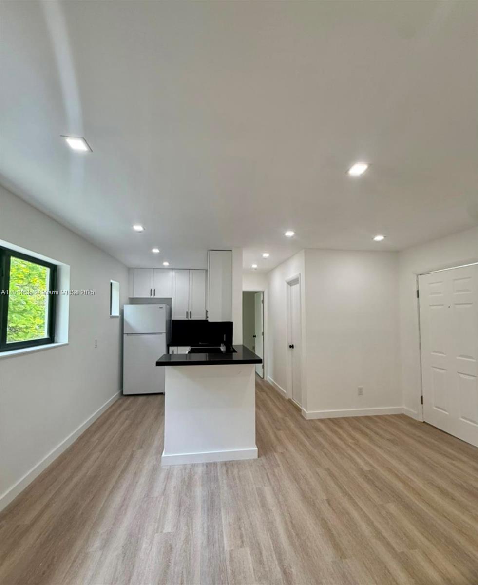 DIXIE HWY PARK - Residential Lease