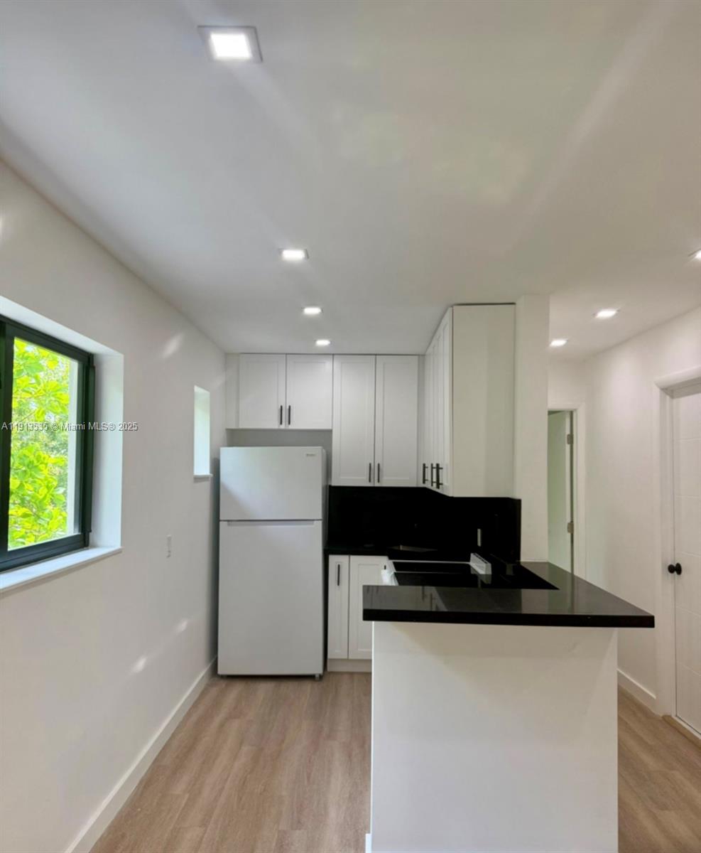 DIXIE HWY PARK - Residential Lease