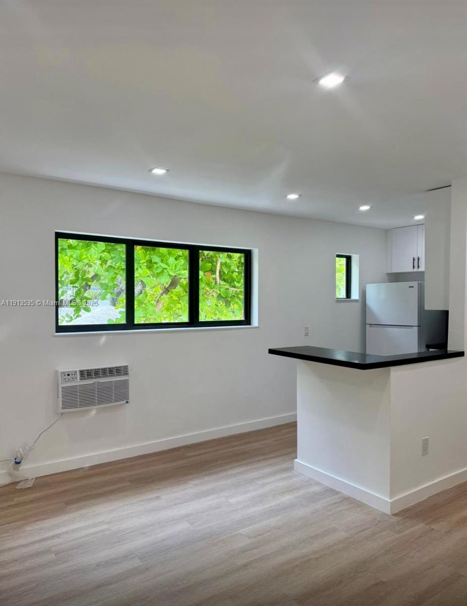 DIXIE HWY PARK - Residential Lease