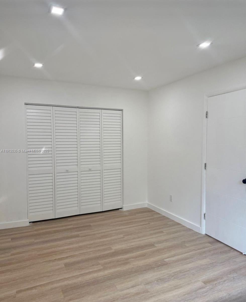 DIXIE HWY PARK - Residential Lease