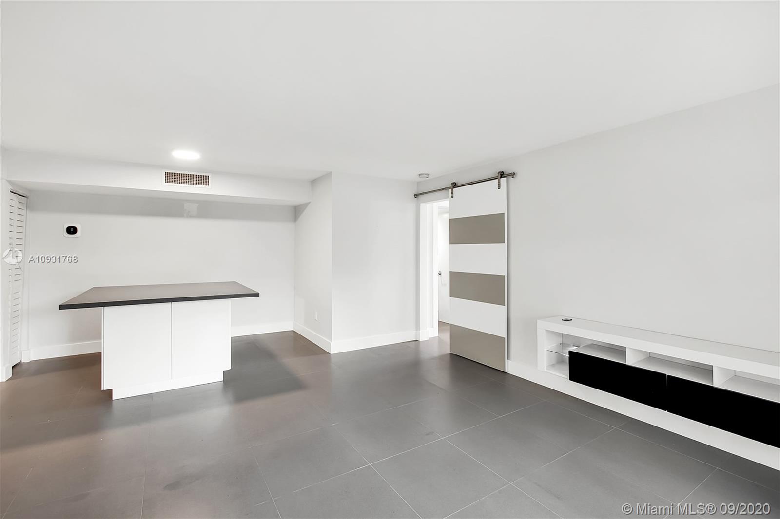 CARMEL AT CALIFORNIA CL C - Residential