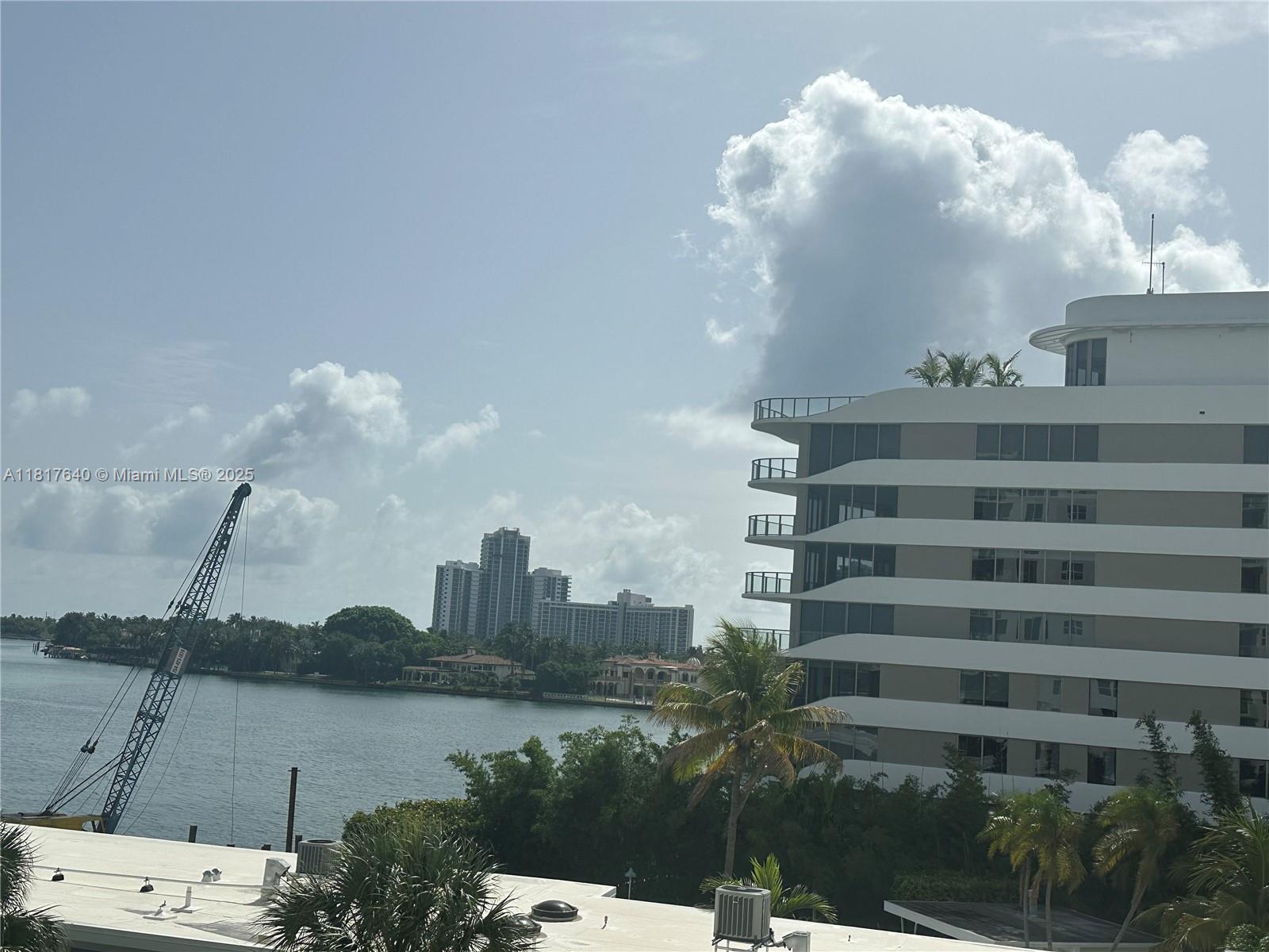 10350 W Bay Harbor Dr 4F