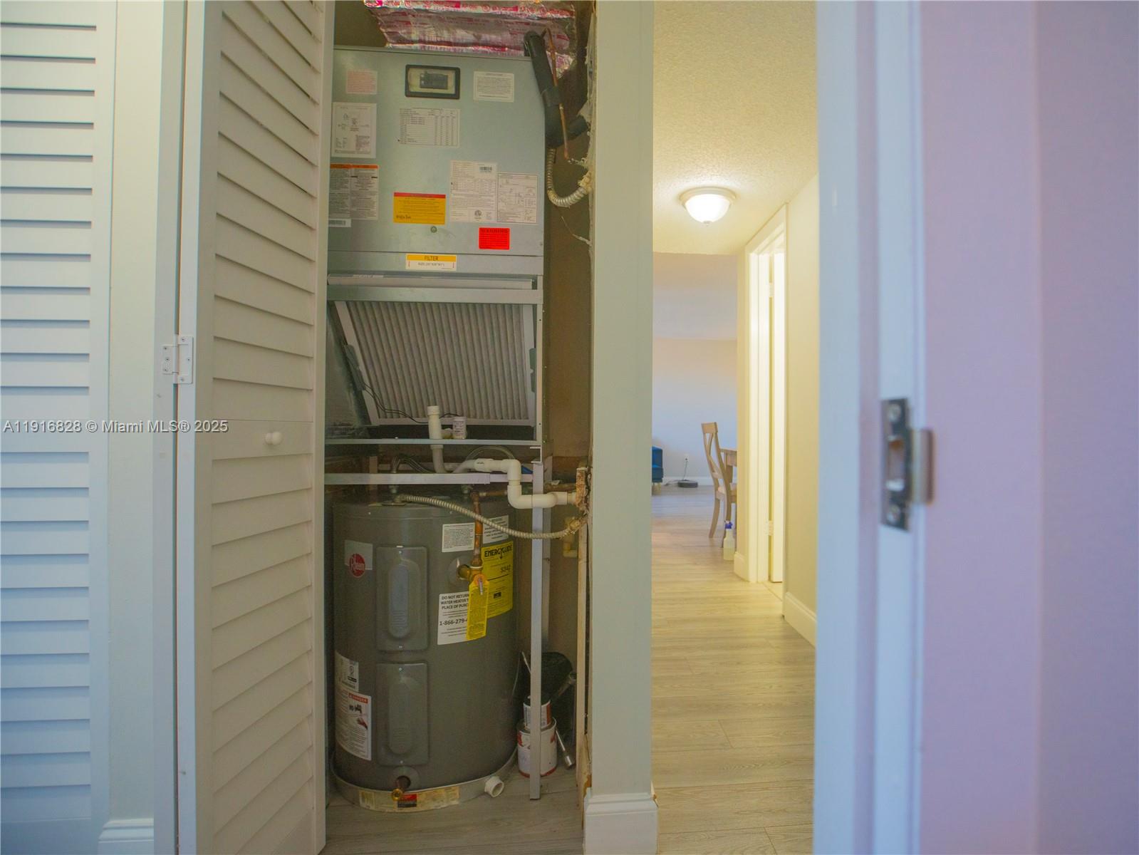 VERSAILLES GARDENS II CON - Residential Lease