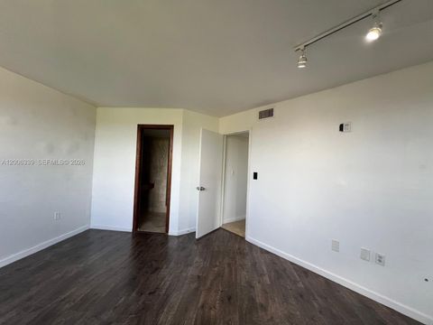 Tiny photo for 9715 Fontainebleau Blvd #E308, Miami, FL 33172 (MLS # A12006339)