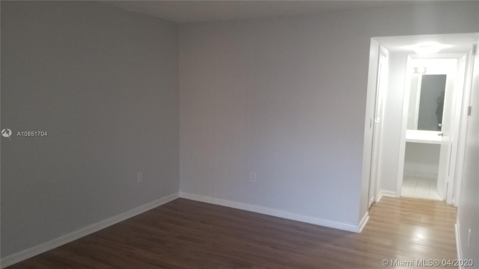 THE MEADOWS LAKE NORTH CO - Residential Lease