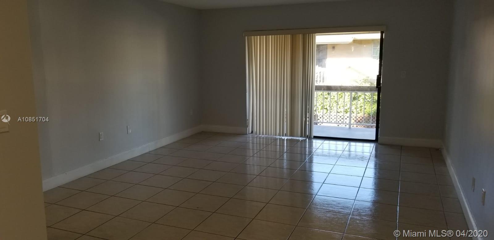 THE MEADOWS LAKE NORTH CO - Residential Lease
