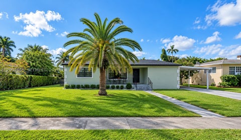 Photo of 960 NW 89th St, Miami, FL 33150 (MLS # A12102655)