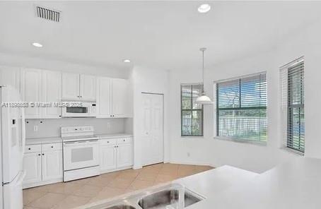 SECTOR 2-PARCELS 12 13 14 - Residential Lease