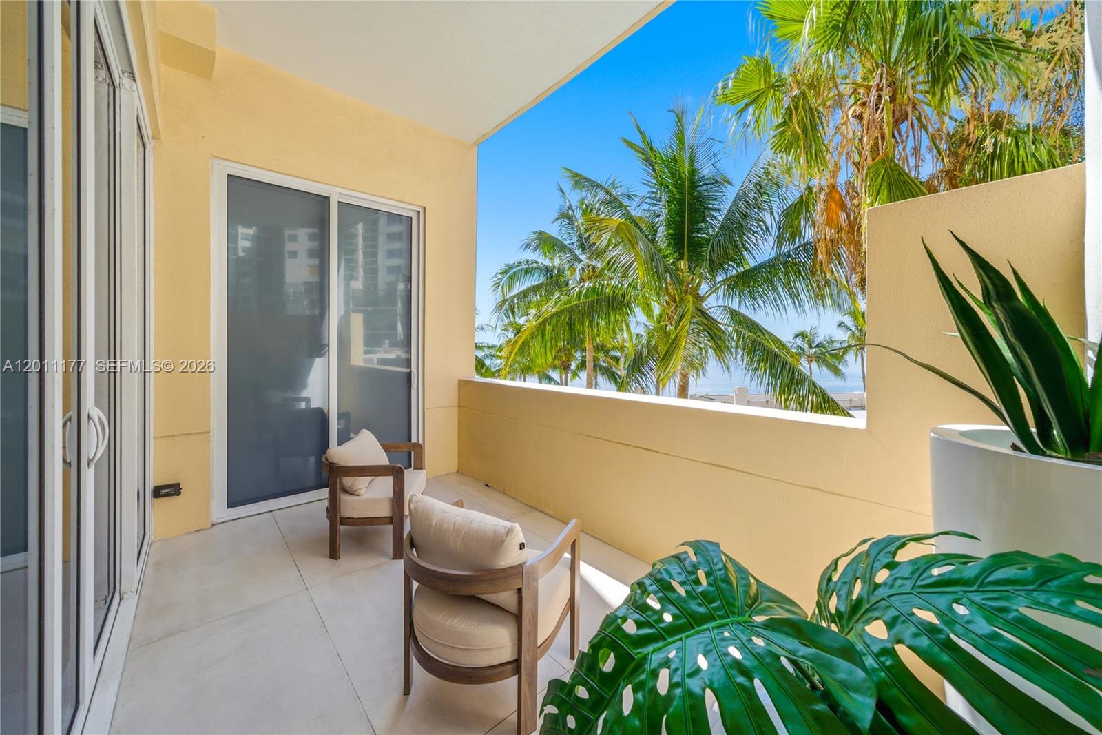 808 Brickell Key Dr 408