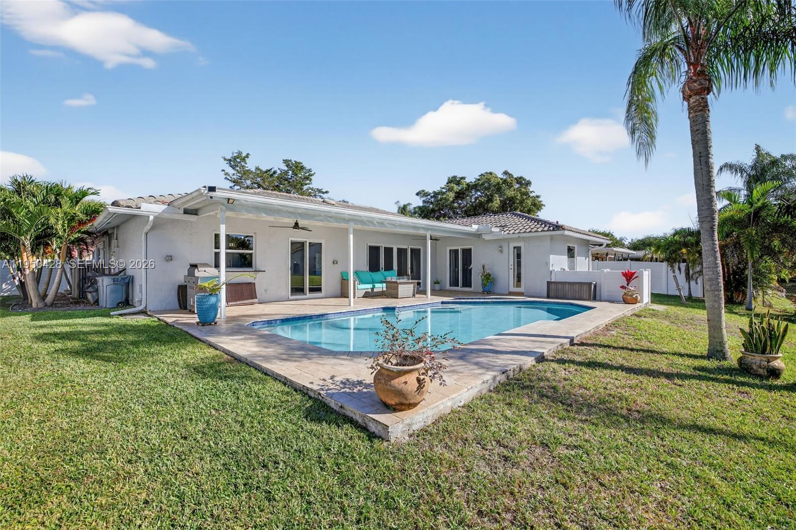 JACARANDA LAKES SEC 1 - Residential