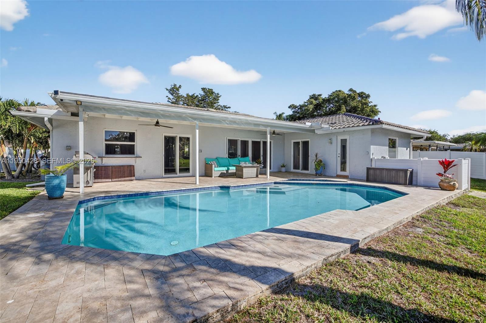 JACARANDA LAKES SEC 1 - Residential