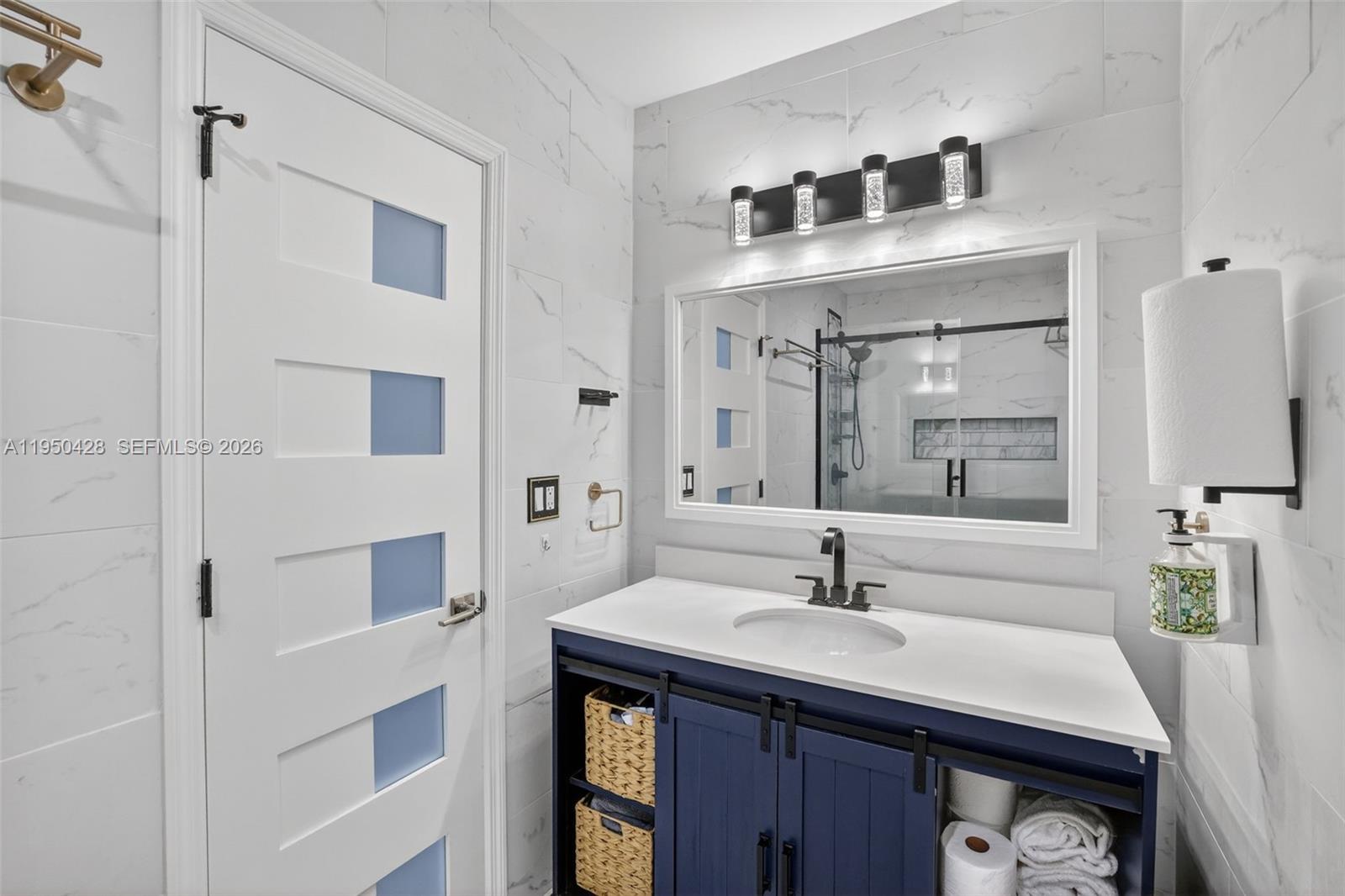 JACARANDA LAKES SEC 1 - Residential