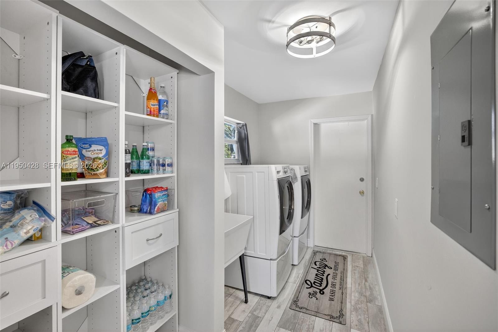 JACARANDA LAKES SEC 1 - Residential