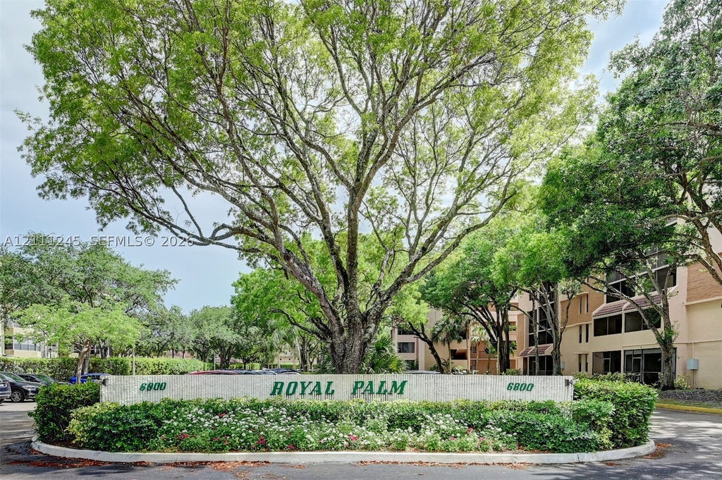 Photo of 6800 Cypress Rd #506, Plantation, FL 33317 (MLS # A12111245)