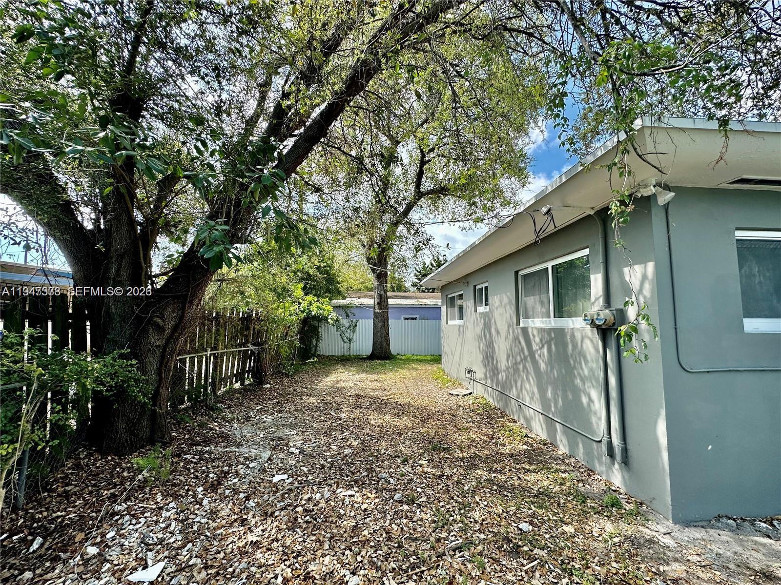 FLORAL PK 1ST AMD - Residential Income