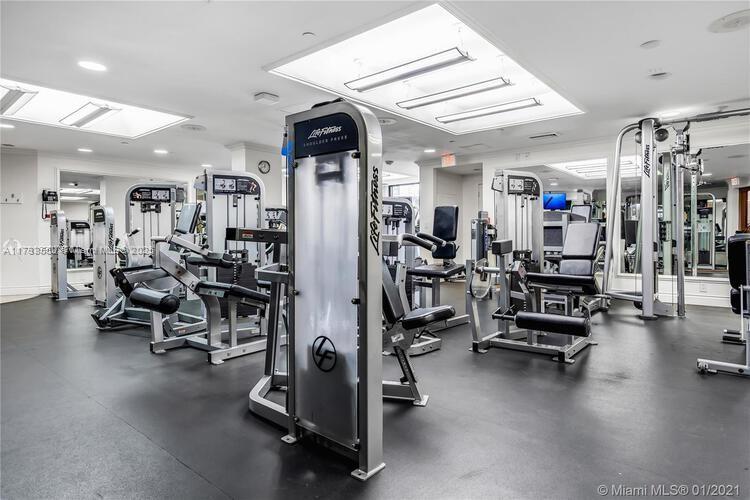 TOWERS OF KEY BISCAYNE CON - Residential