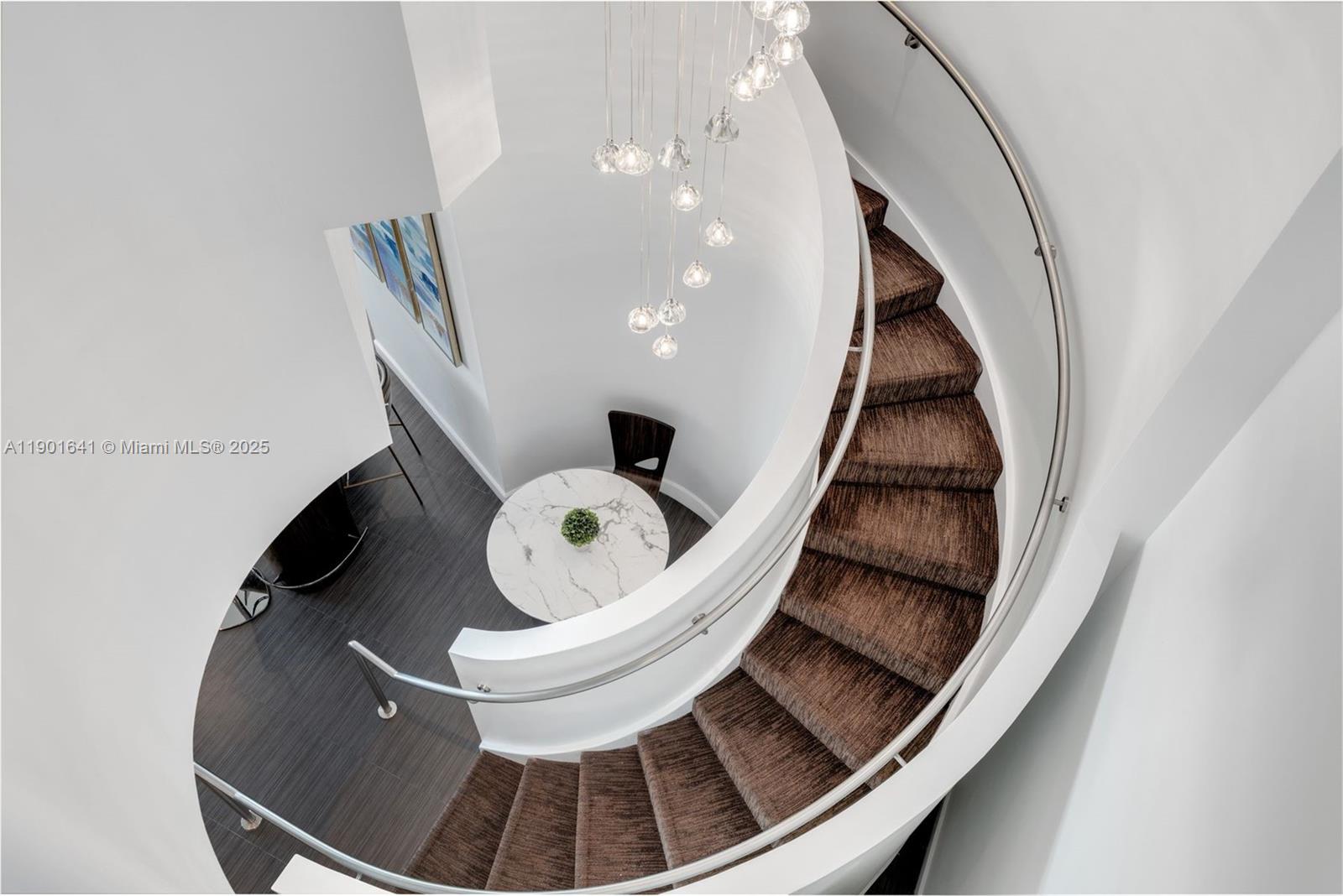 FONTAINEBLEAU III OCEAN C - Residential