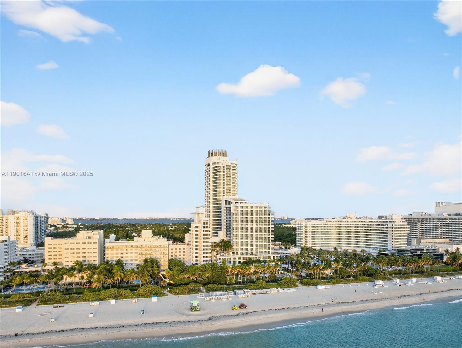 FONTAINEBLEAU III OCEAN C - Residential
