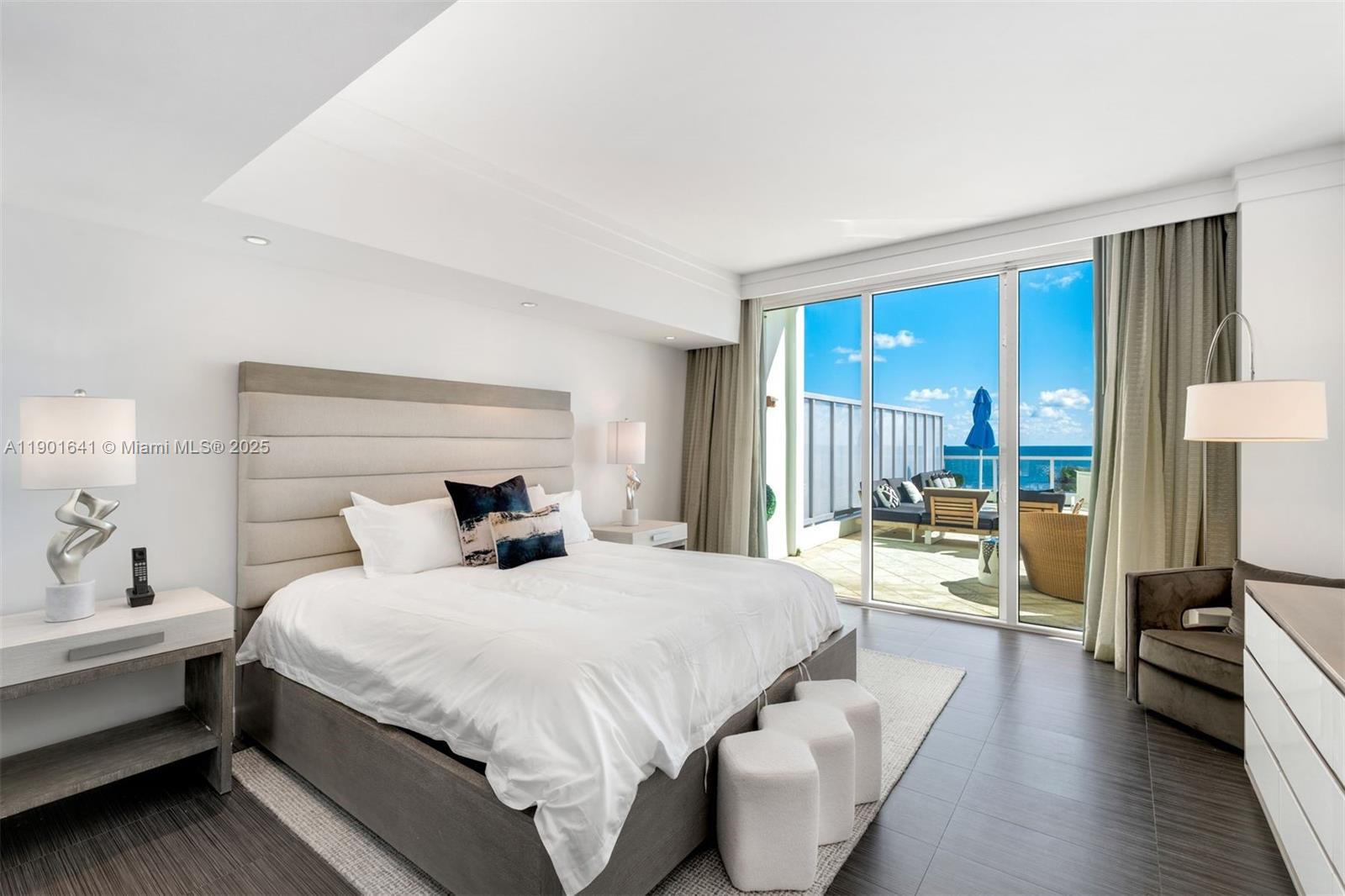 FONTAINEBLEAU III OCEAN C - Residential