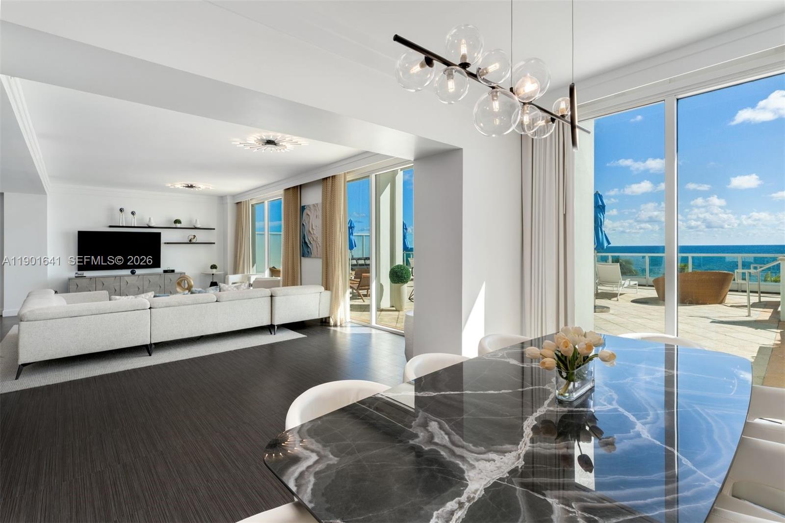 FONTAINEBLEAU III OCEAN C - Residential