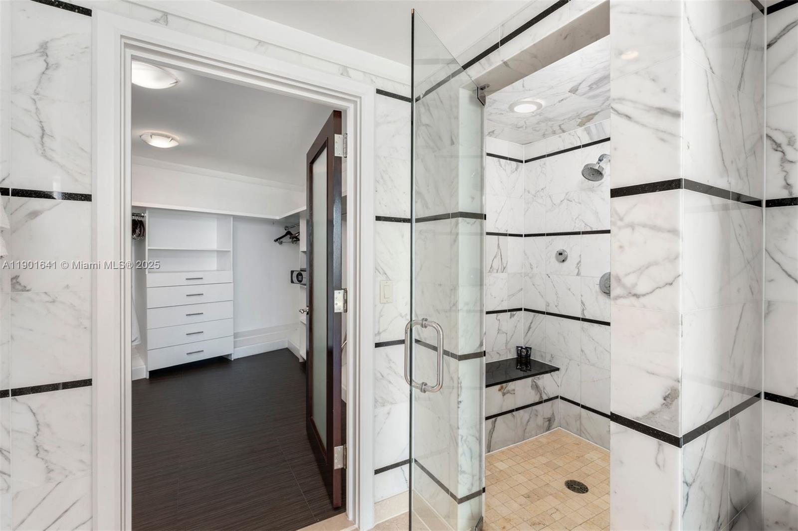 FONTAINEBLEAU III OCEAN C - Residential