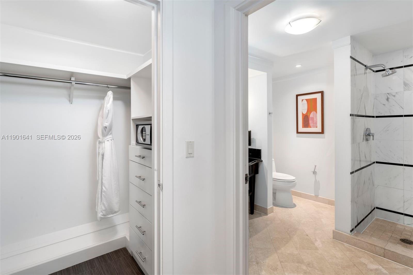 FONTAINEBLEAU III OCEAN C - Residential