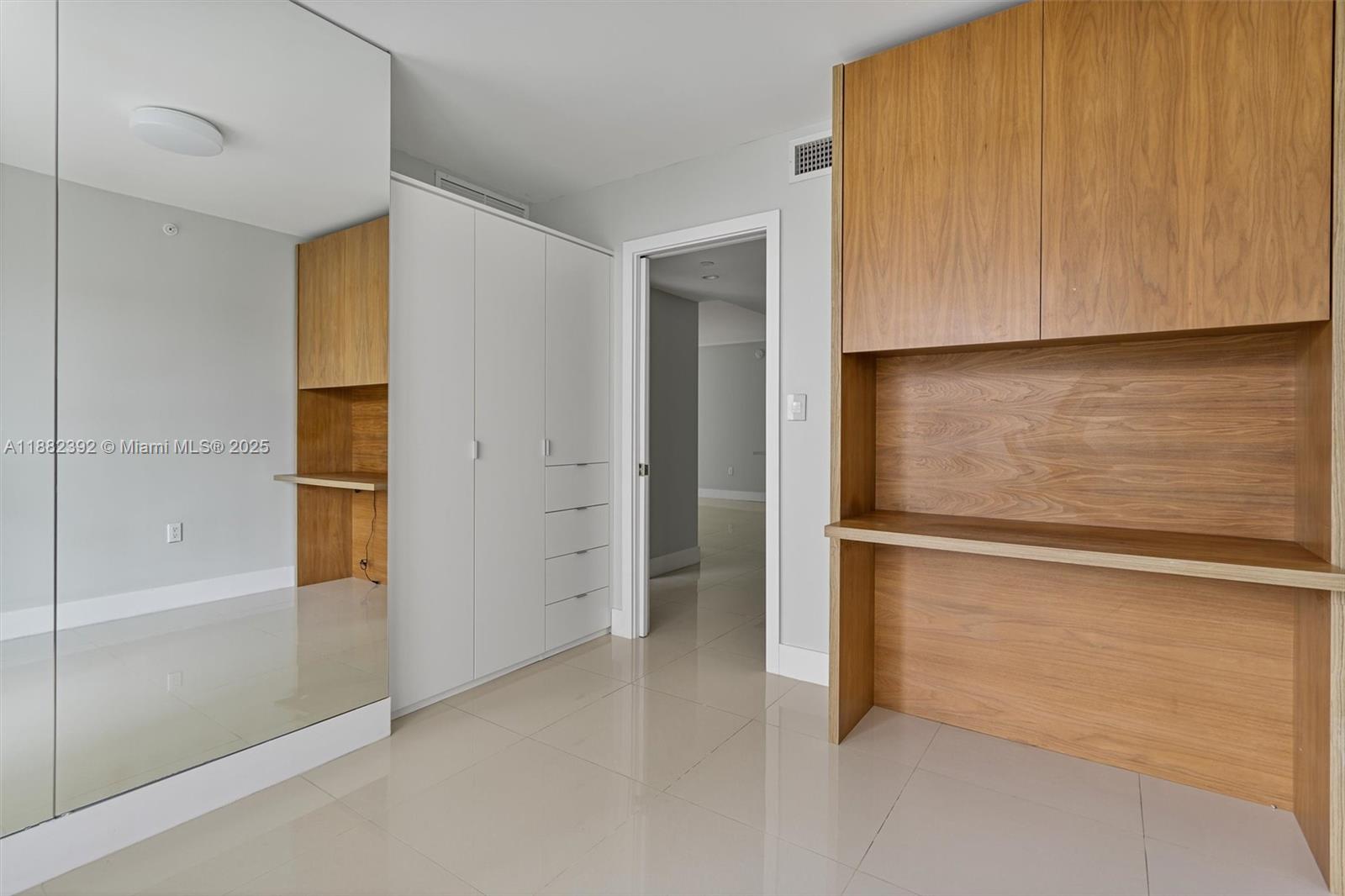 Tross One Bay Harbor - Residential