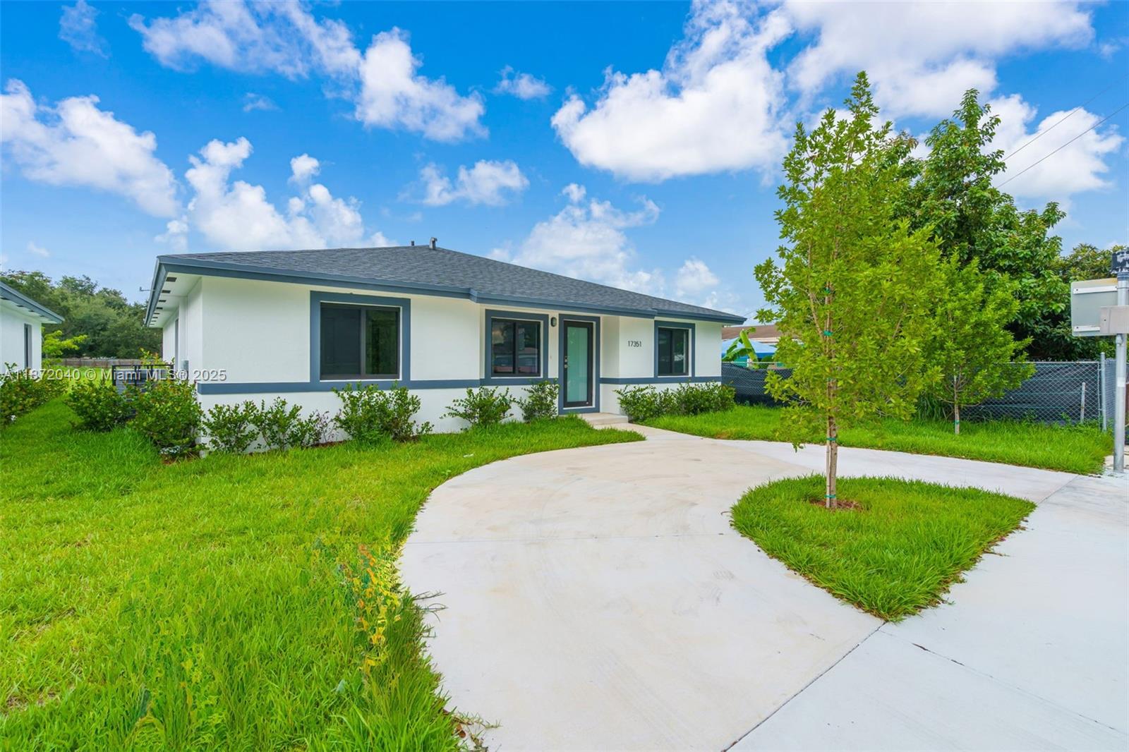 NEW CONSTRUCTION SINGLE FAMILY HOME. OFFERING 1879 SQFT. UNDER AC (2150 SQFT TOTAL LIVING AREA) OF MODERN LIVING SPACE. THIS HOME FEATURES 4 BEDROOM 3 BATHROOMS. ENJOY HIGH-QUALITY FINISHES,INCLUDING QUARTZ COUNTERTOPS, WHITE WOOD CABINETRY AND PORCELAIN TILE FLOORS. HIGH IMPACT WINDOWS AND DOORS PROVIDE PEACE OF MIND AND ADDS TO THE HOME APPEAL. HUGE BACKYARD 50 X 287.