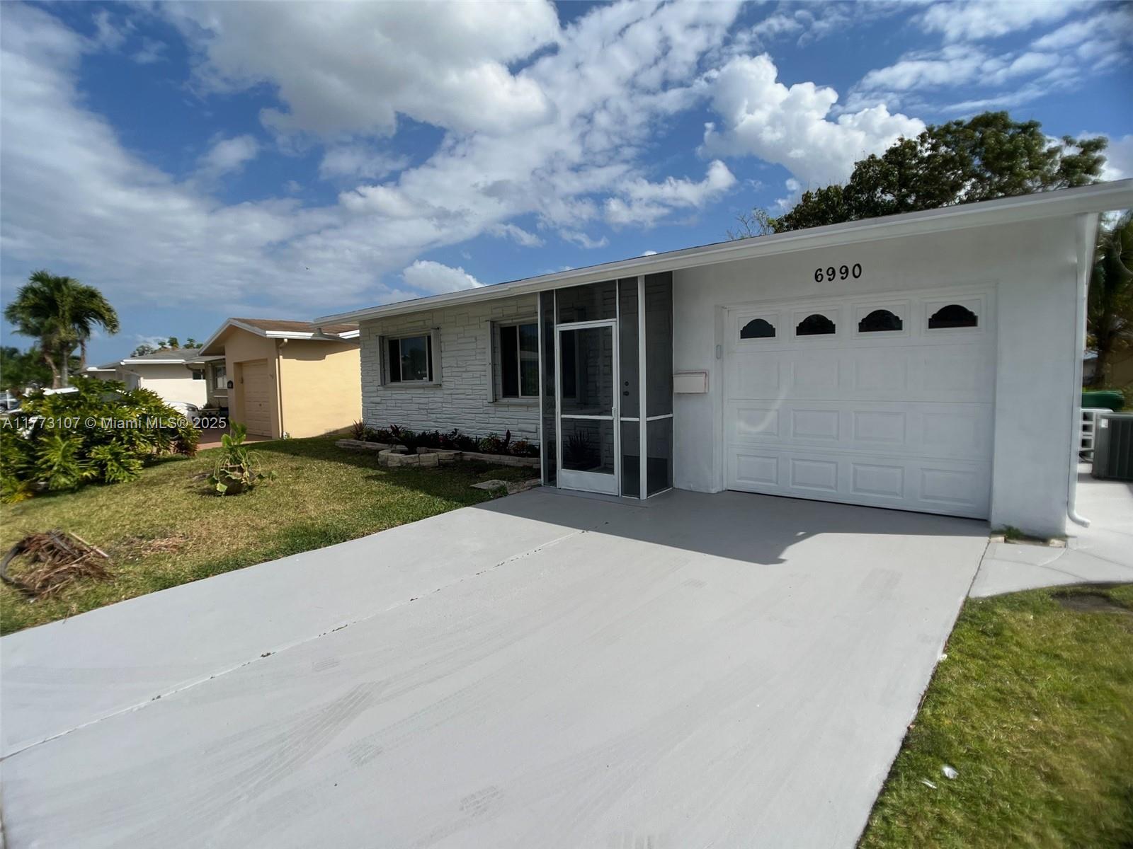 Property for Sale at 6990 Nw 17th St, Margate, Broward County, Florida - Bedrooms: 2 
Bathrooms: 1  - $317,500