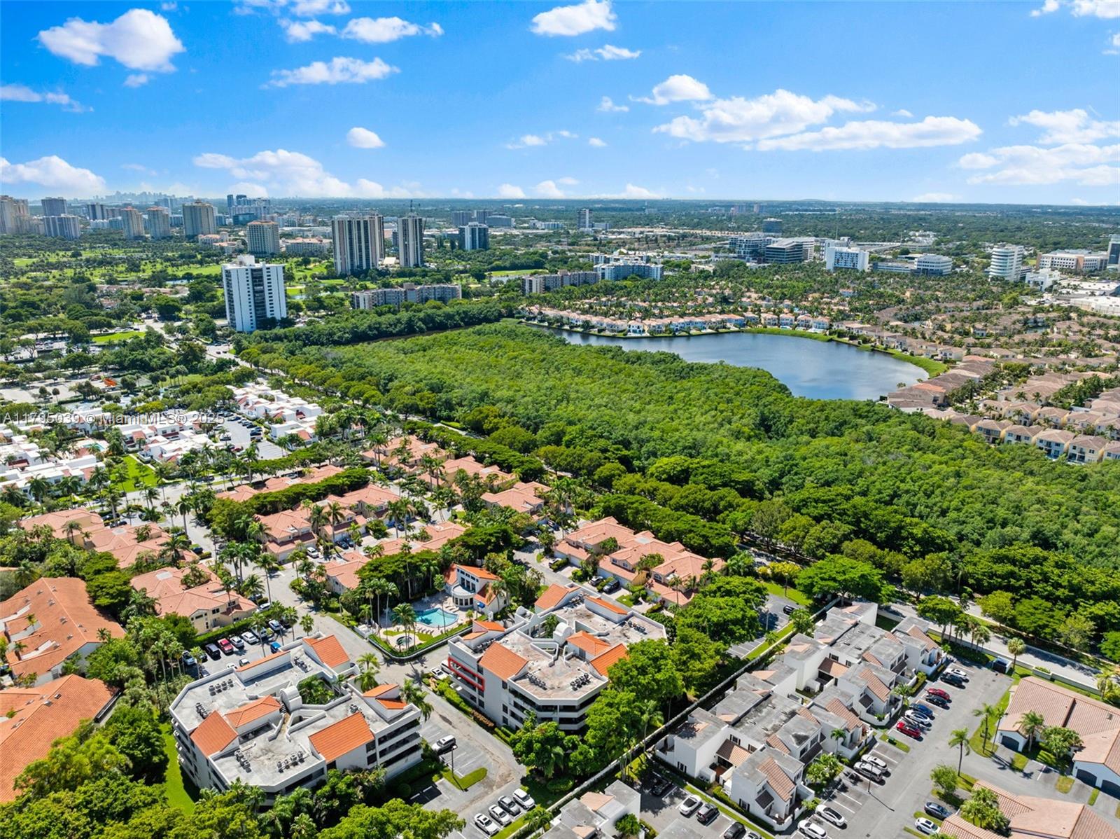 SPINNAKER BAY AT THE WATE - Residential