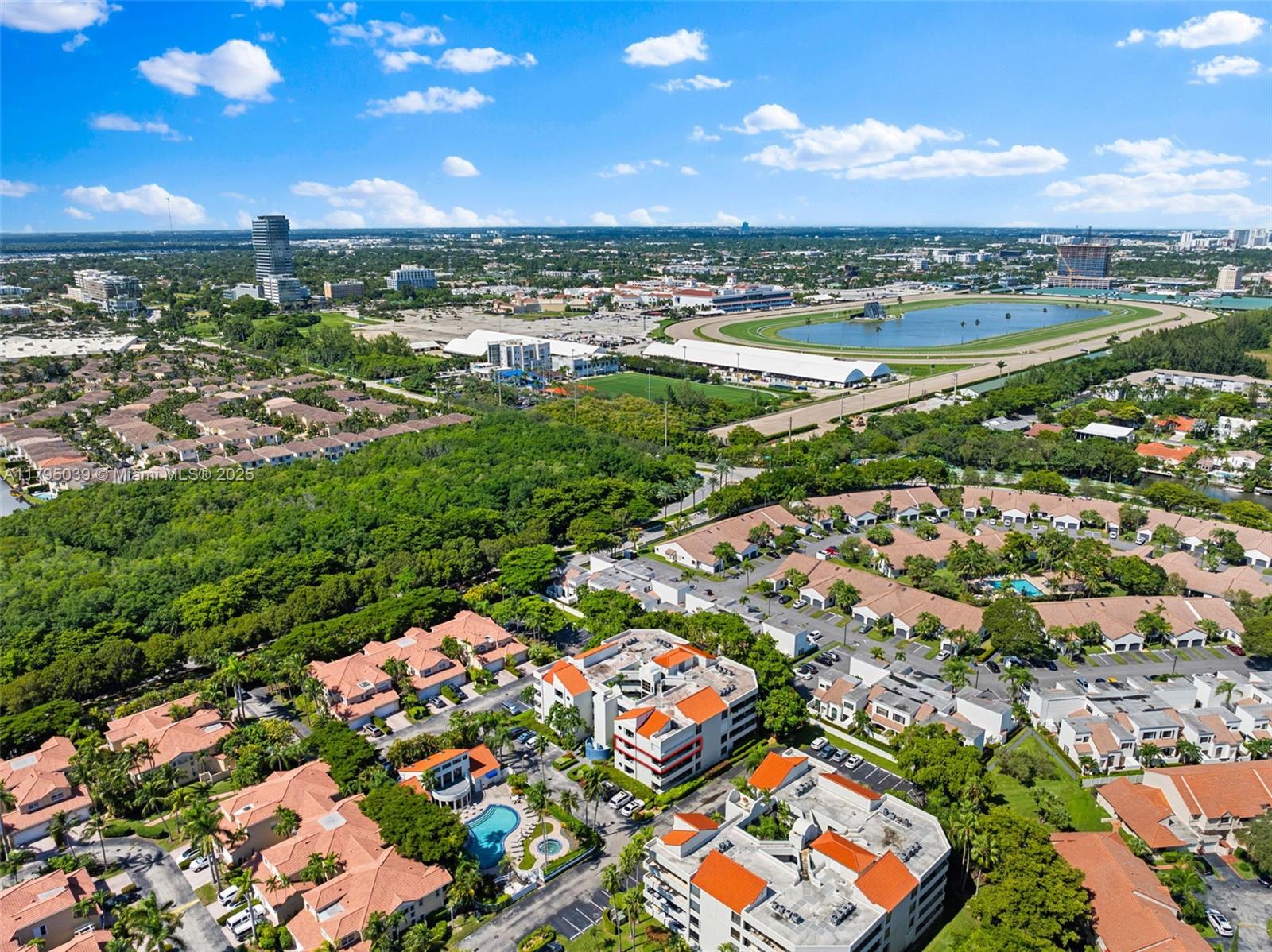 SPINNAKER BAY AT THE WATE - Residential