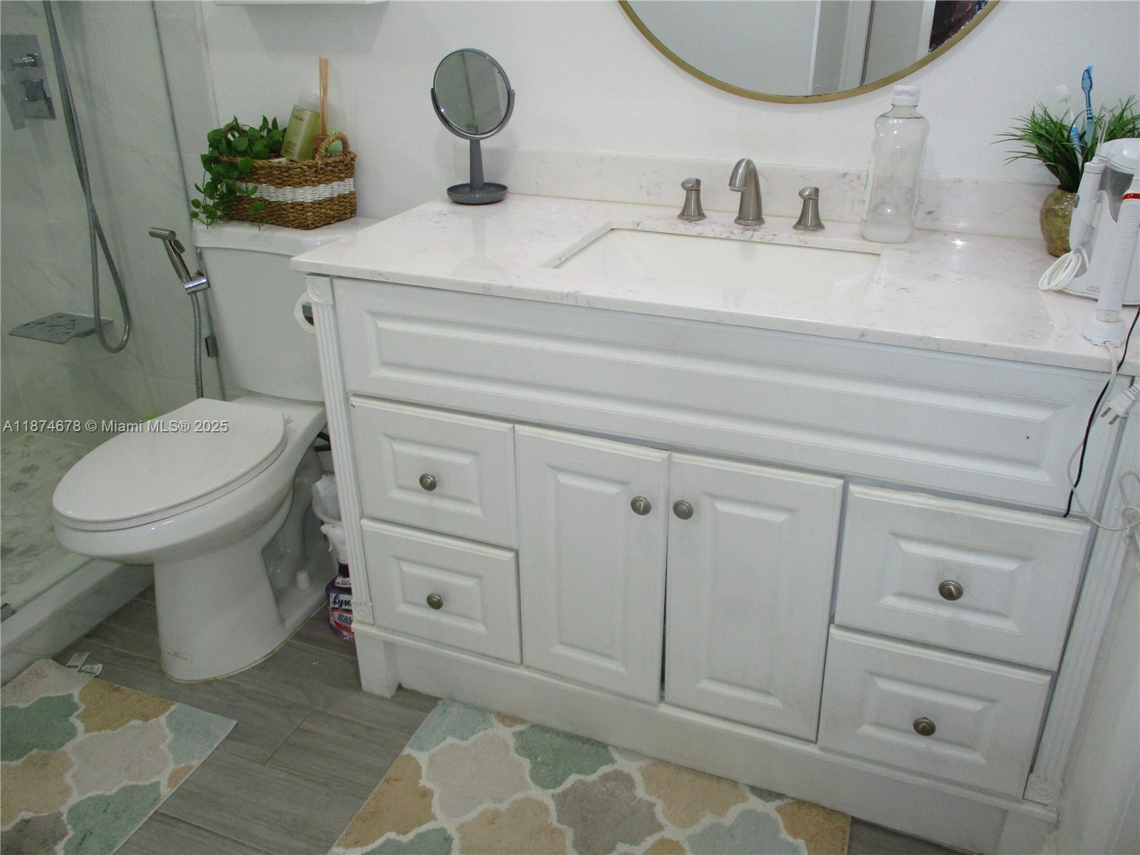 PARK PLAZA TOWNHOUSES CON - Residential