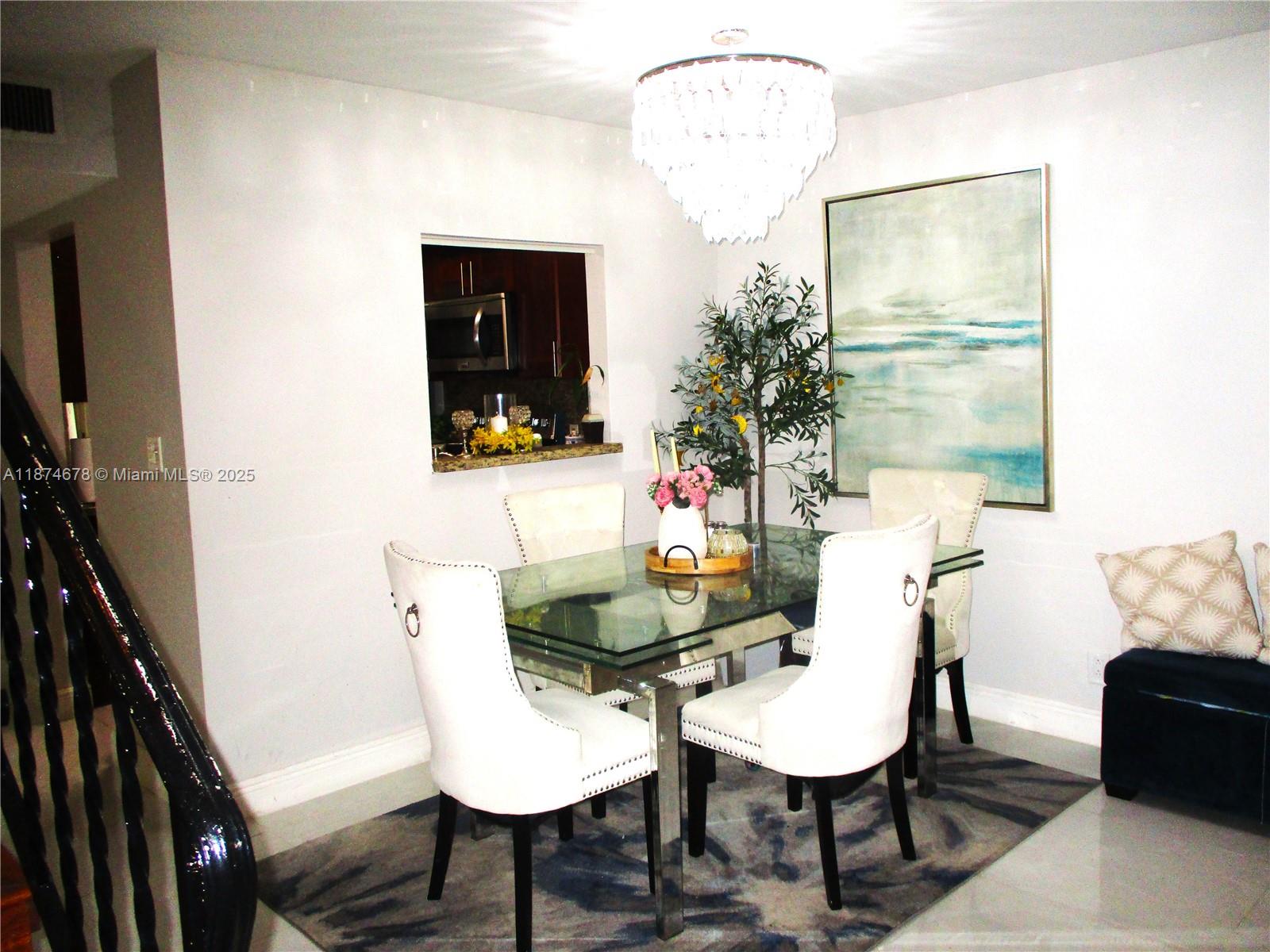 PARK PLAZA TOWNHOUSES CON - Residential