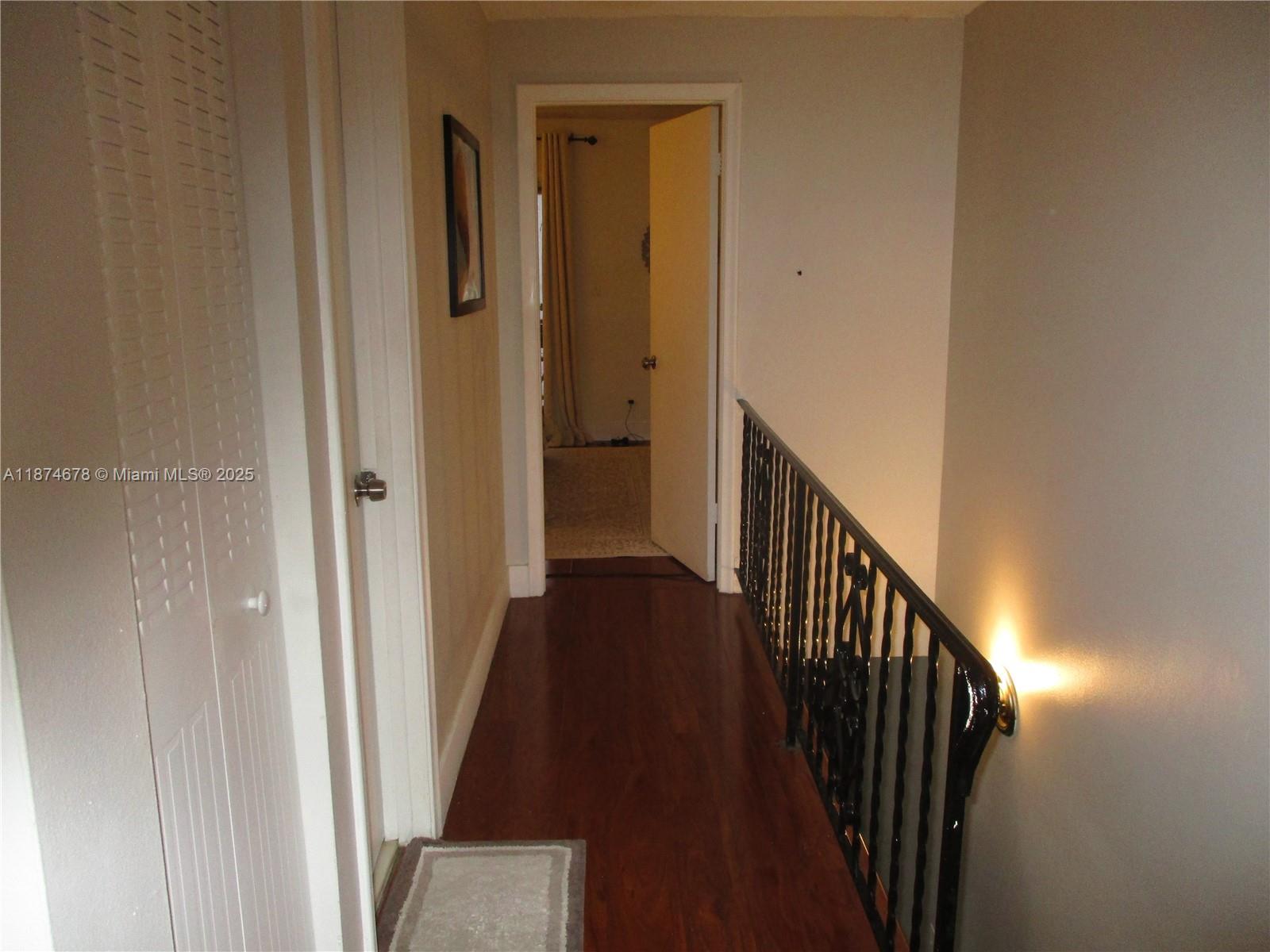 PARK PLAZA TOWNHOUSES CON - Residential