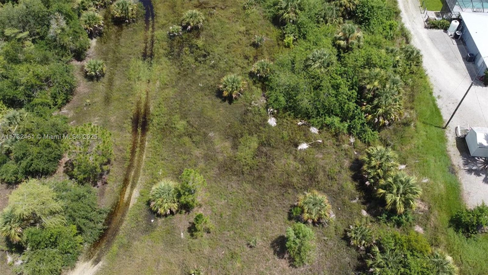 GOLDEN GATE EST - Land