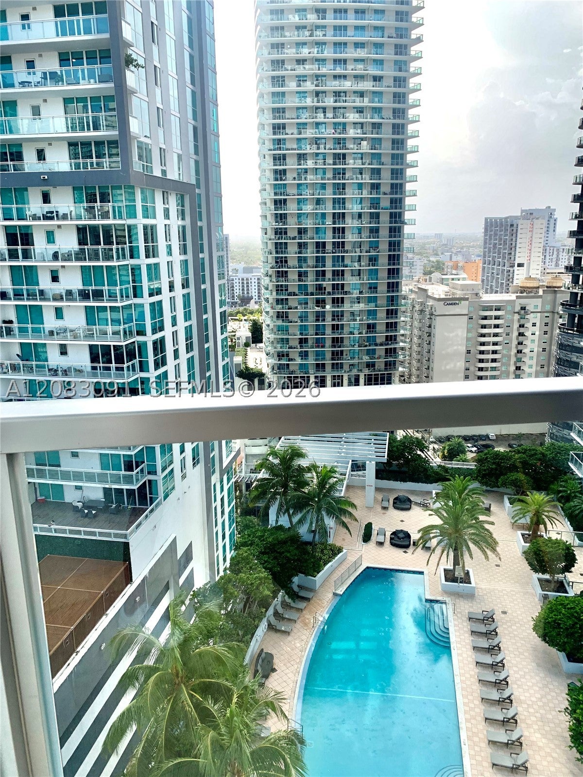 1060 Brickell Ave 1713