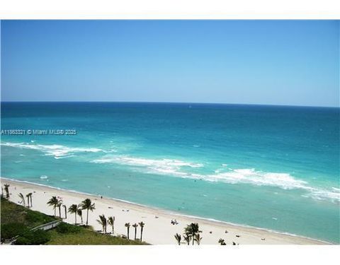 Photo of Hollywood, FL 33019 (MLS # A11863321)