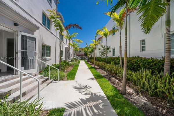1519 PENNSYLVANIA AVE APT 6, MIAMI BEACH, FL 33139 - Image 43ddac256c2feb28dbc9ea596e77bbff/1959267939