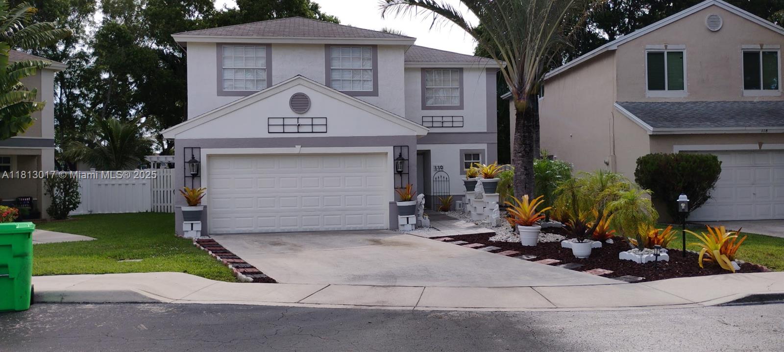Photo 1 of 110 E Riverbend Dr, Sunrise, Florida, $689,999, Web #: 11813017