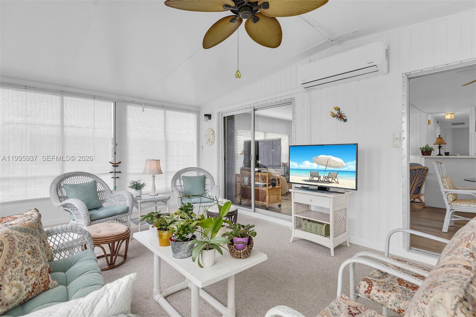 SILVER SHORES MOBILE HOME - Residential