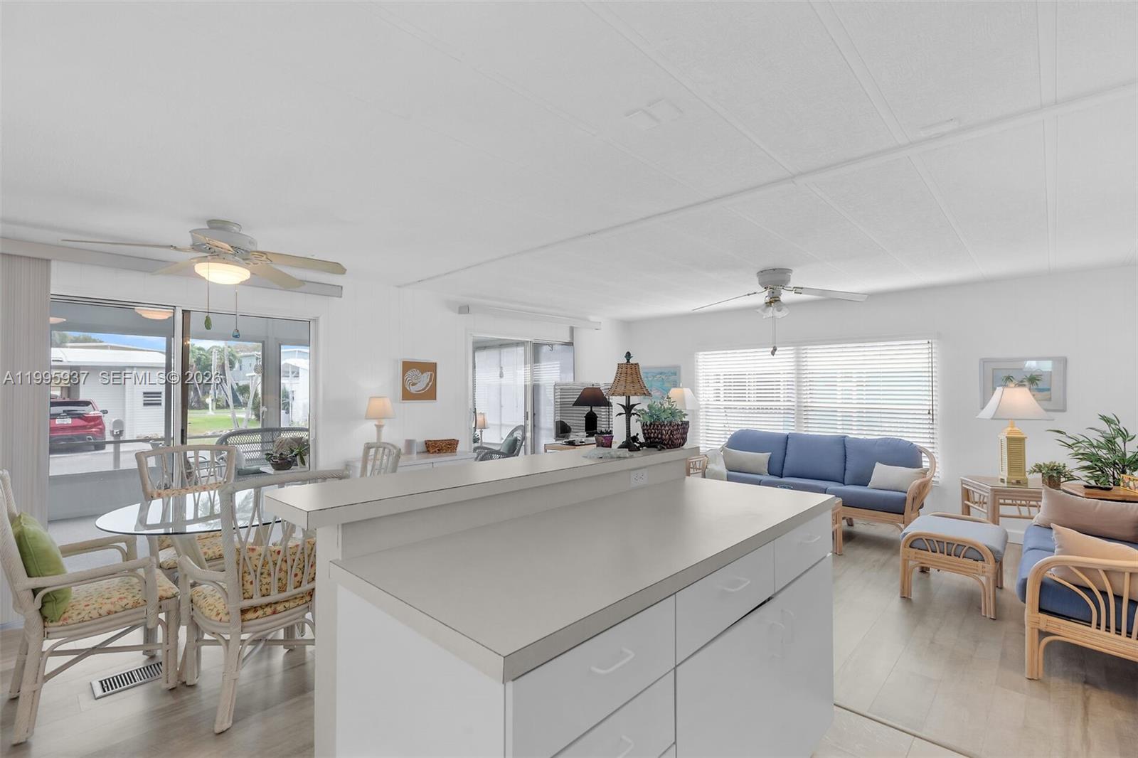 SILVER SHORES MOBILE HOME - Residential