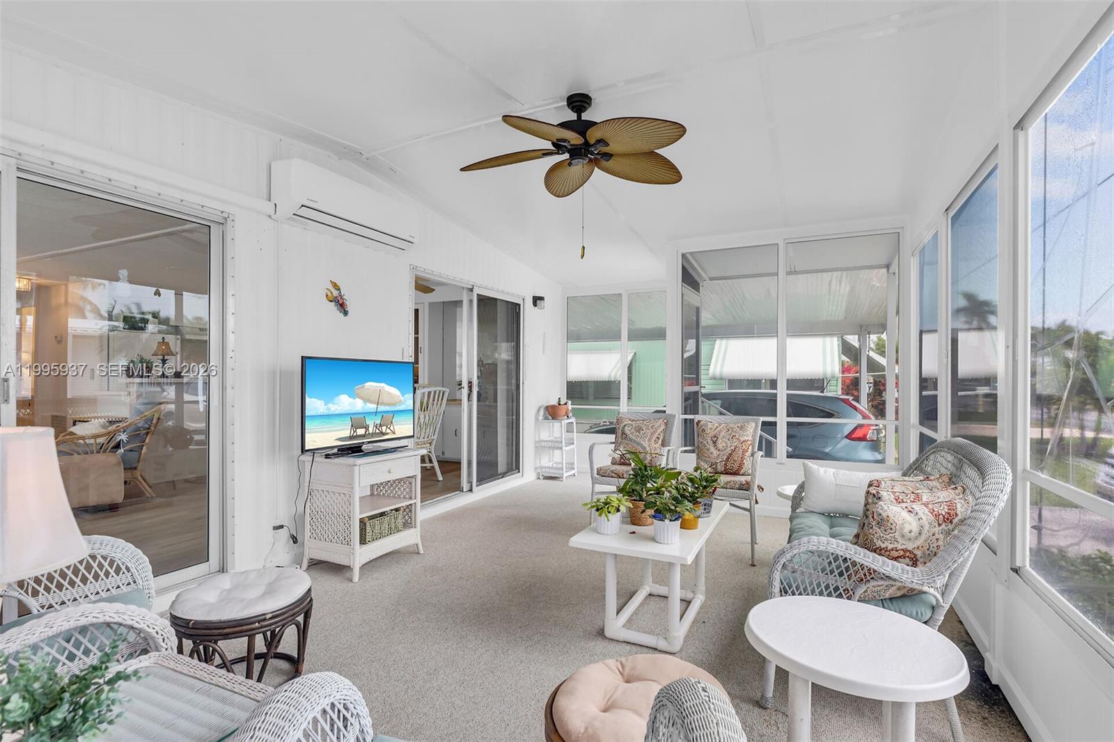 SILVER SHORES MOBILE HOME - Residential