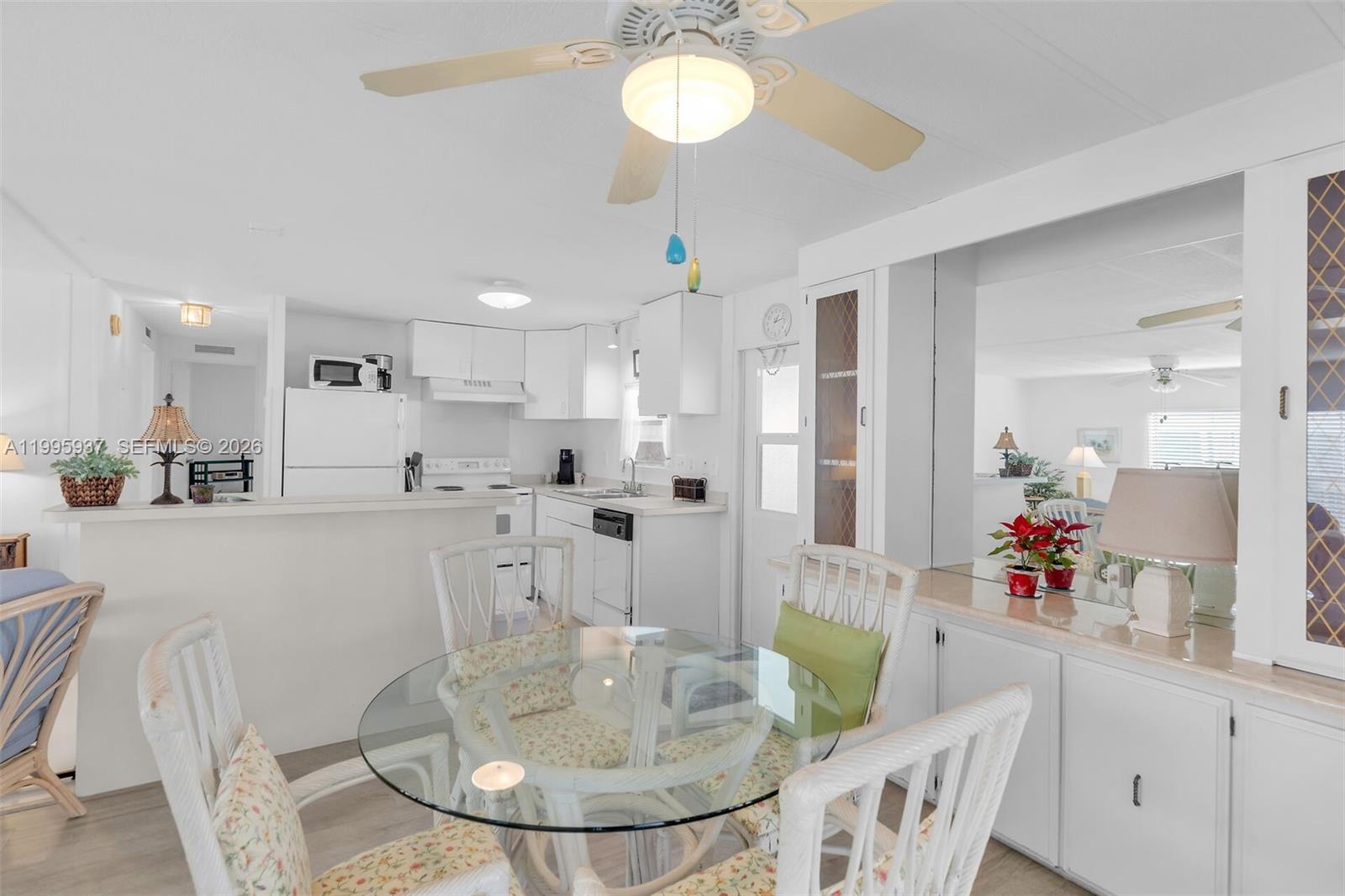 SILVER SHORES MOBILE HOME - Residential