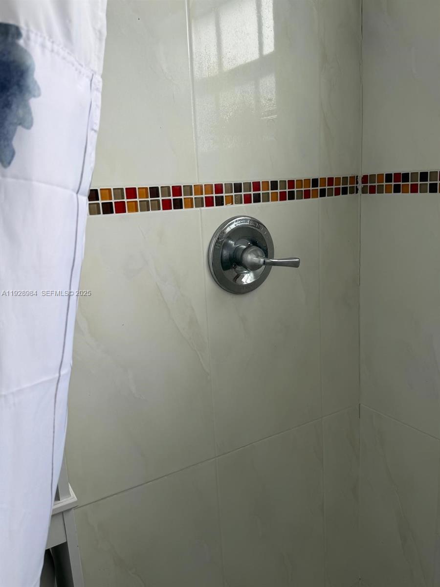 GOLF PARK SEC 1 - Residential Lease