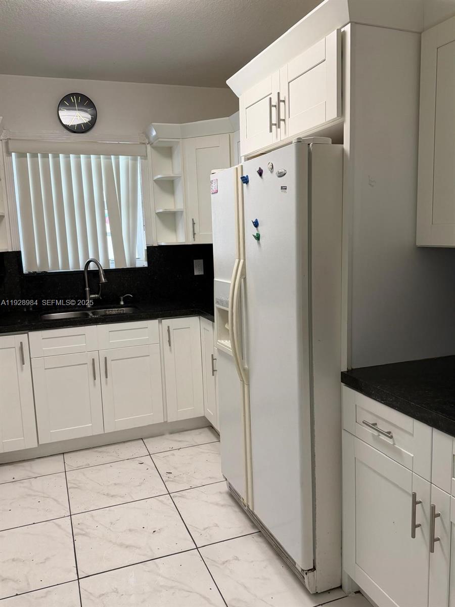 GOLF PARK SEC 1 - Residential Lease