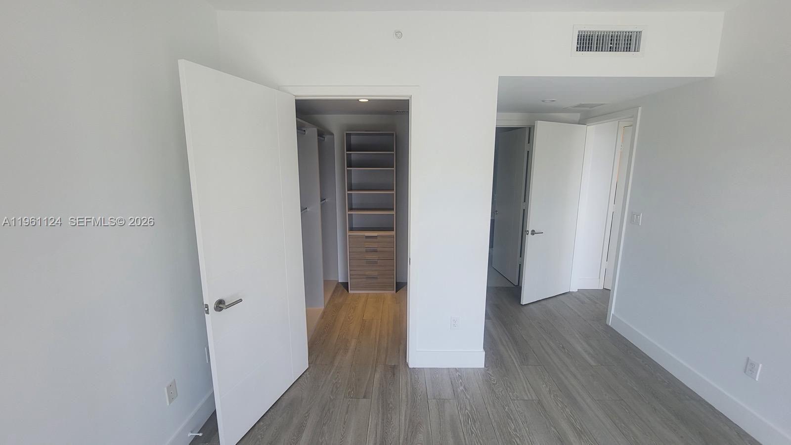 1010 SW 2nd Ave 1901