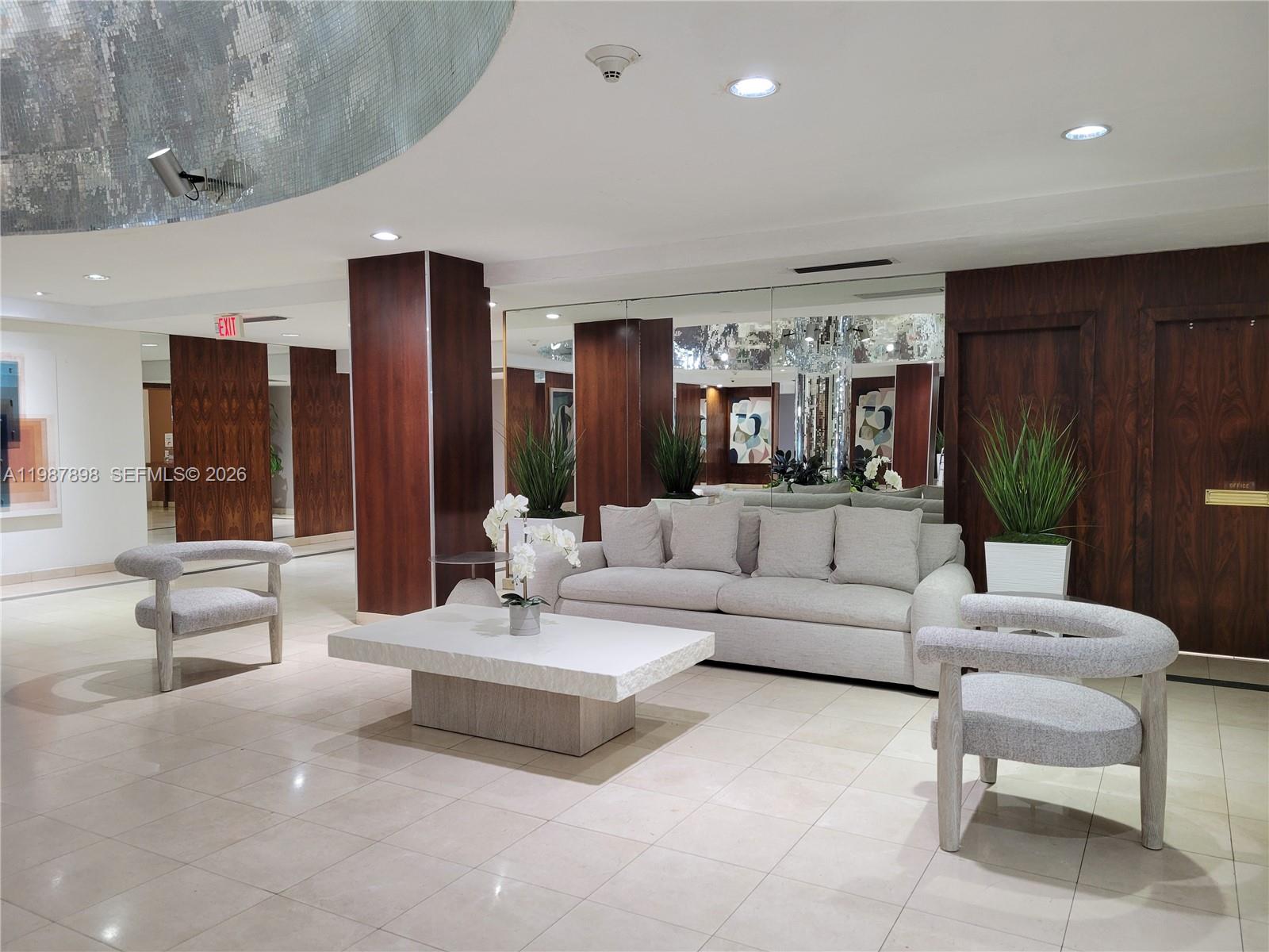 MIRASOL OCEAN TOWERS COND - Residential