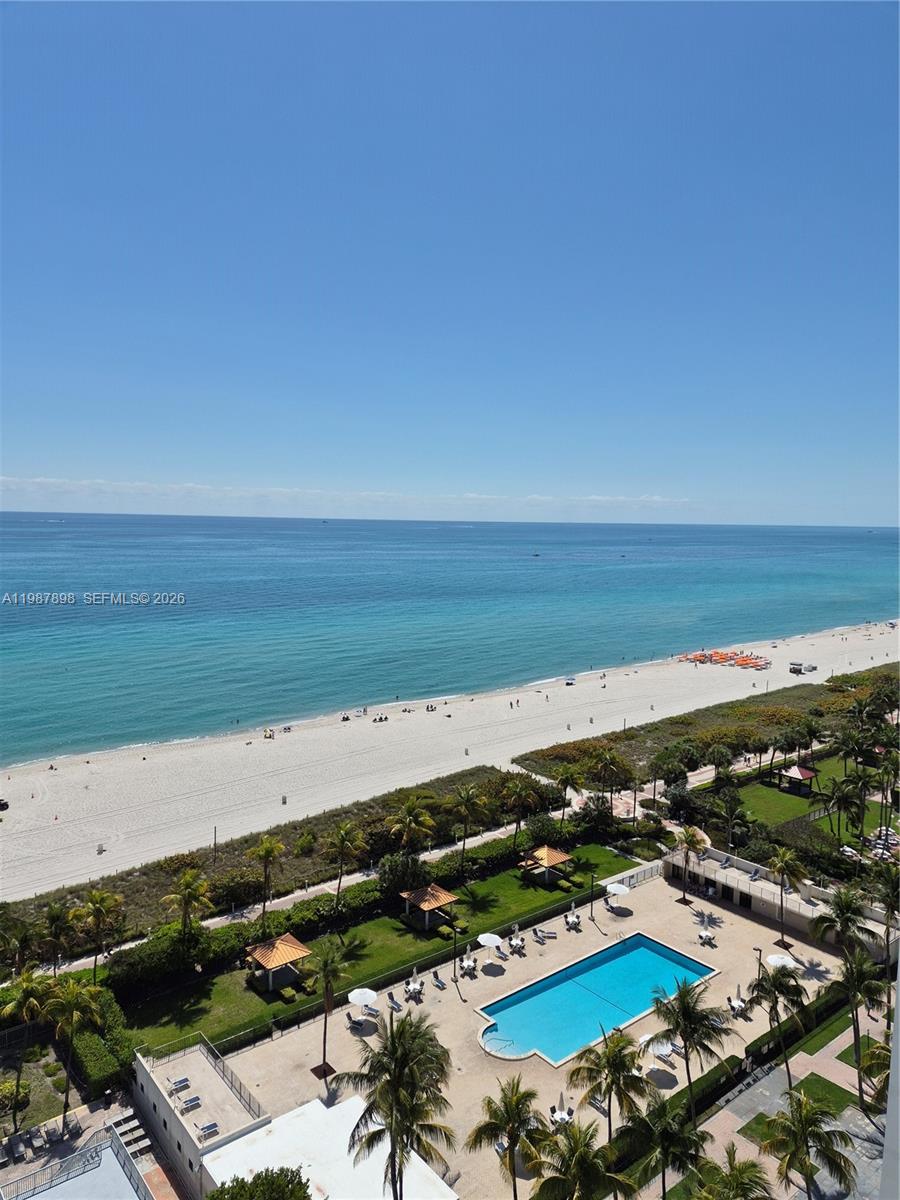 MIRASOL OCEAN TOWERS COND - Residential