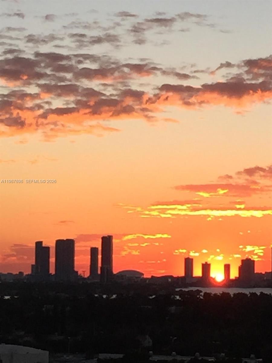 MIRASOL OCEAN TOWERS COND - Residential