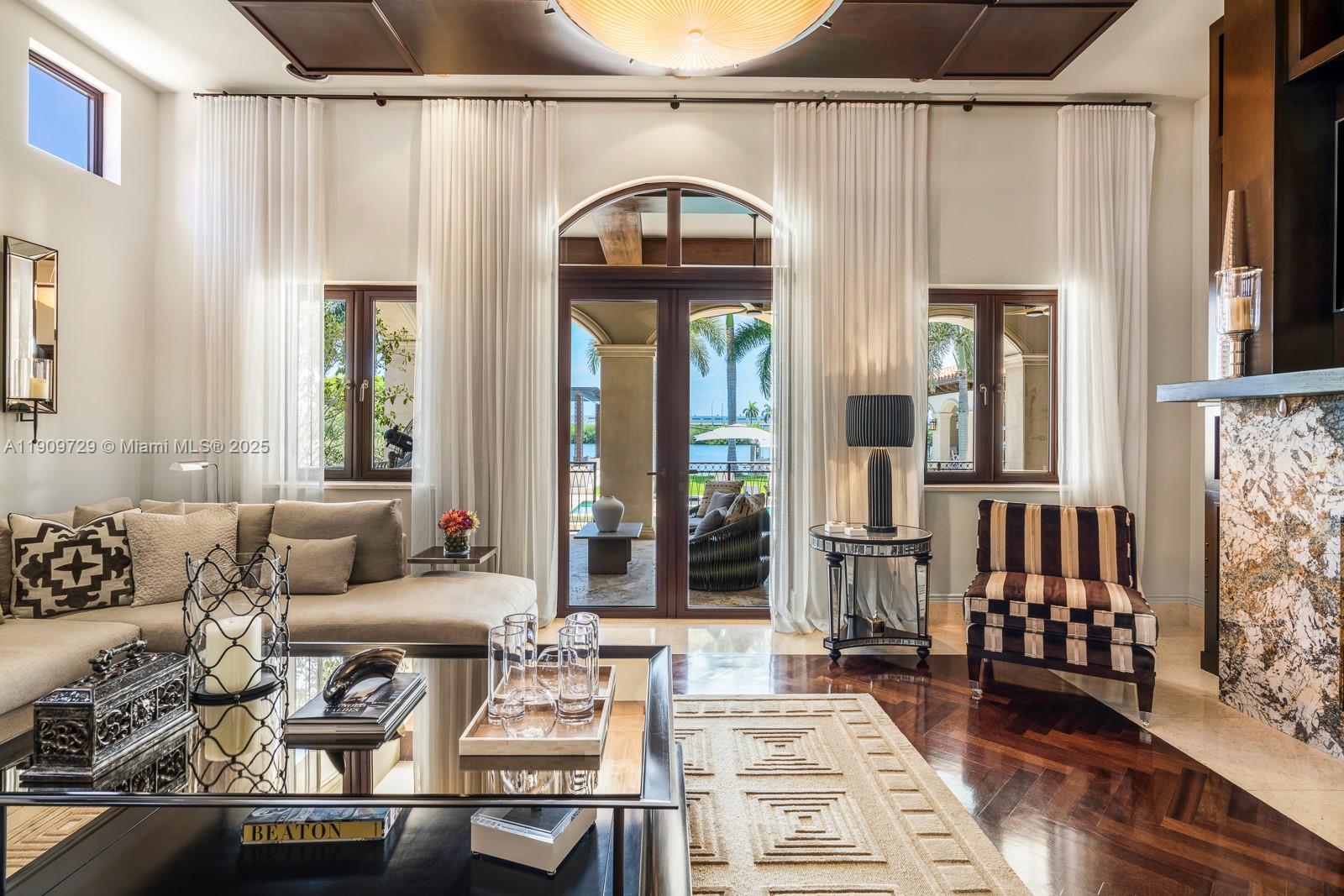 PALM ISLAND - Residential